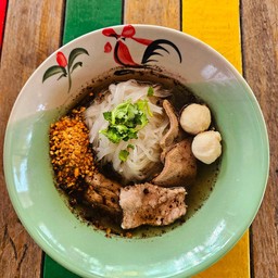 ก๋วยเตี๋ยว ต้มยำ เนื้อ