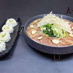 수육전골  ㅣ หม้อไฟเนื้อวัวสไลซ์