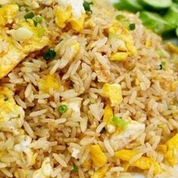 .ข้าวผัดไข่.