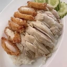 [อร่อยซ่ากับโค้ก] ข้าวมันไก่ผสมต้มทอด[พิเศษ] สูตรเส็นเส้ง +  โค้ก ออริจินัล (กระป๋อง) 