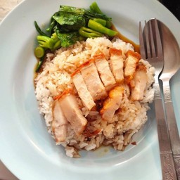 ข้าวหมูกรอบ