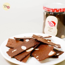 O บราวนี่กรอบ อัลมอนต์