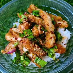 ข้าวยำไก่แซ่บเว่อ