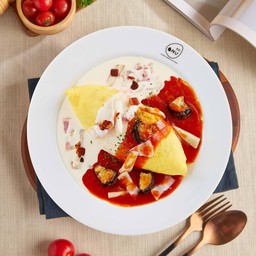 ข้าวห่อไข่หน้าเห็ด, เบคอนและมะเขือม่วง ราดซอสมะเขือเทศ&เห็ดและเบคอนราดครีมซอส