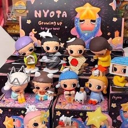 กล่องสุ่ม จุ่ม FIGURE NYOTA GROWING BY YOUR WAY จาก POP MART