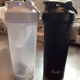 Kojo Shaker(Black /white)