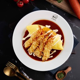 ข้าวห่อไข่หน้ากุ้งทอดราดซอสเดมิกลาส