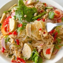 ยำวุ้นเส้นหมูยอ