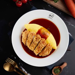 ข้าวห่อไข่หน้าหมูทอดราดซอสเดมิกลาส