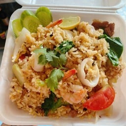 ข้าวผัดทะเล