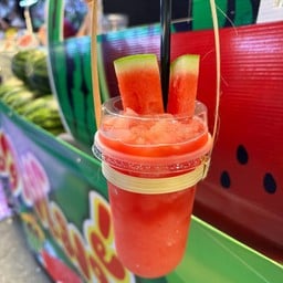เฮียโอ๊ต หม่าล่า ตลาดอัมพวา