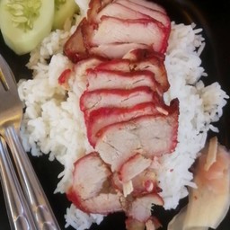 ข้าวหมูแดง