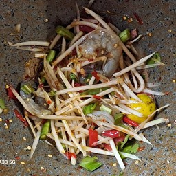 ตำกุ้งสด