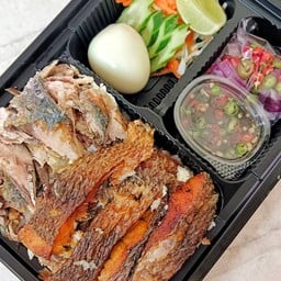 อิ่ม2ต่อ ข้าวหยำปลาทู ข้าวปลาแกะ+ไข่ต้ม