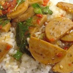 ข้าวกระเพราหมูยอ