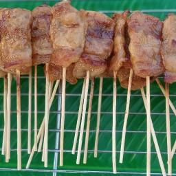 หมูปิ้งโบราณ-แซนวิช-สลัดโรล