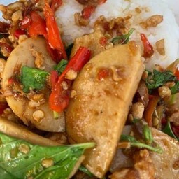 ข้าวกระเพราหมูยอ+หมูสับ