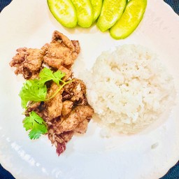ข้าวหมูทอดกระเทียม