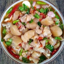 ต้มแซบสะโพกหมู(กับข้าว)