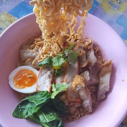 บะหมี่โครตรคุ้มค่าน้ำหรือแห้งโปรดระบุด้วยนะครับ