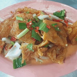 ยำไข่เจียว