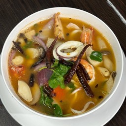 ต้มยำโป๊ะแตก