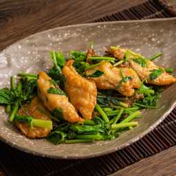 ปลากะพงผัดขึ้นฉ่าย