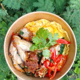 ข้าวกะเพราไก่กรอบ+ไข่ข้น