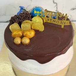 เค้กช็อคโกแลตนมสดราดช็อคพร้อมป้ายปัก