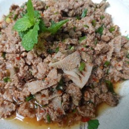 ลาบเนื้อ