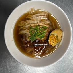 ก๋วยเตี๋ยวขาหมู