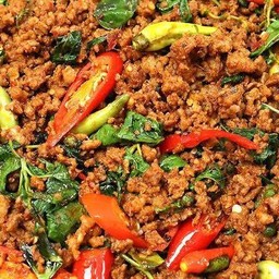 ราดข้าว แกงเนื้อวัวผัดแห้ง