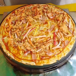 พิซซ่า+ไฃ่+ชีส+แฮม+ไส้กรอก+หมูหยอง+ปูอัด