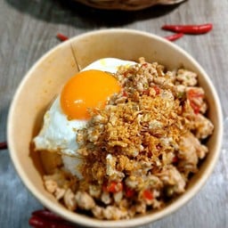 ข้าวหมูสับคั่วพริกเกลือ