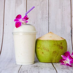 น้ำมะพร้าวปั่น