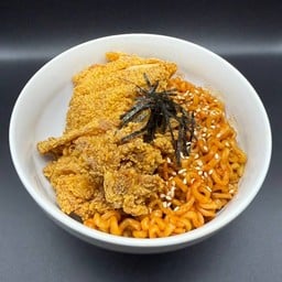 SAMYANG มาม่าเผ็ดเกาหลี (140g.) โปะ ไก่ทอด จุก จุก