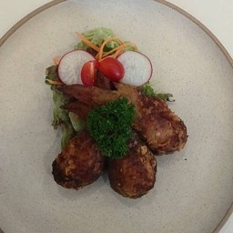 ปีกไก่ยัดไส้