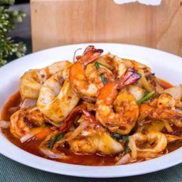 ผัดพริกเผารวมมิตร  [กับข้าว]