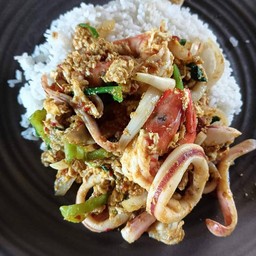 ทะเลผัดผงกะหรี่