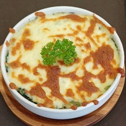 ผักโขมอบชีส