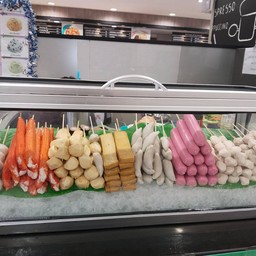 ชุดปาร์ตี้เล็ก ลวกจิ้มรวมลูกชิ้น น้ำจิ้มแซ่บ