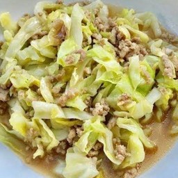 ผัดกะหล่ำปลีไก่สับ  [กับข้าว]