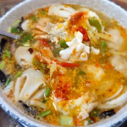 ต้มยำกุ้งขาว เห็ดฟาง