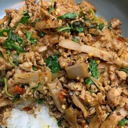 กะเพราหน่อไม้ดอง