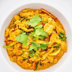 ผัดผงกะหรี่  ไก่  [กับข้าว]