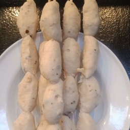 เฒ่าจุนณณ์ ลูกชิ้นยืนกินบุรีรัมย์