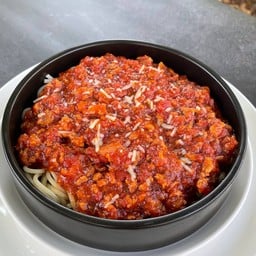 สปาเก็ตตี้โบลองเนส หมูสับ