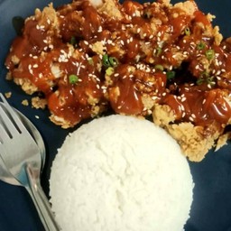 ข้าวไก่กรอบ ซอสเผ็ดหม่าล่า