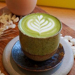 Hot Matcha Latte 