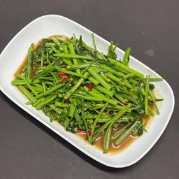 ผัดผักบุ้ง